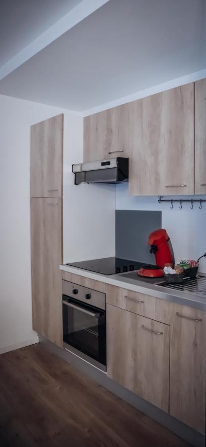 Cosy et moderne en centre ville, fibre haut débit Ernée Extérieur photo